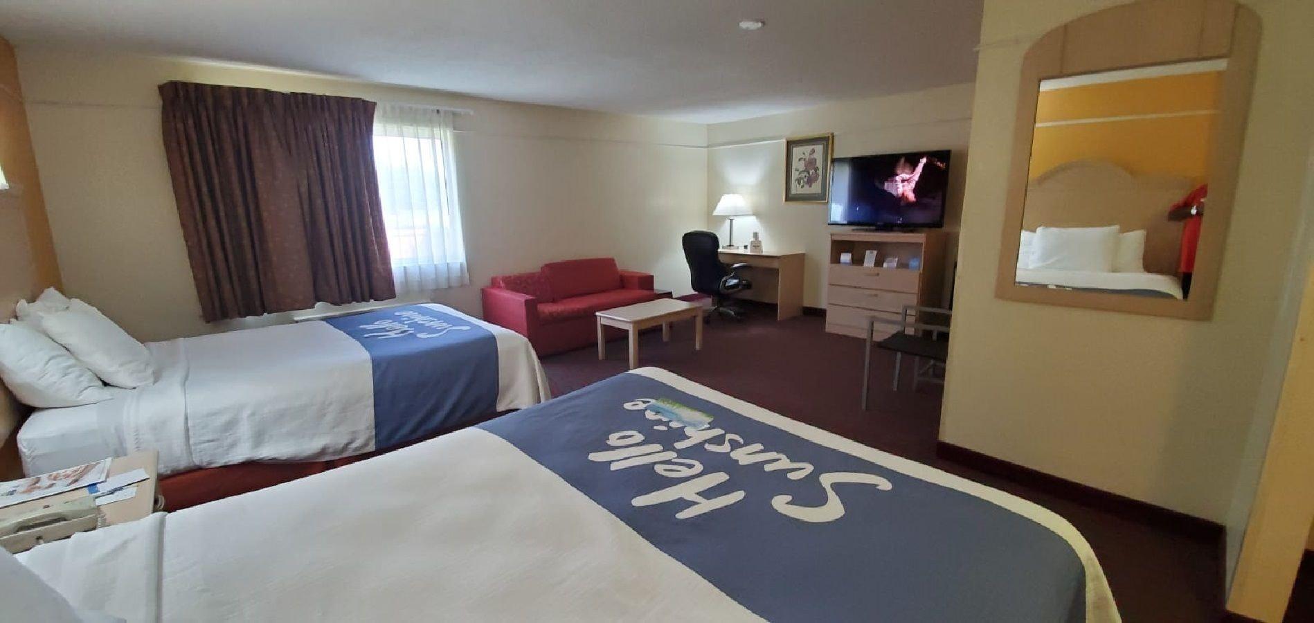 Days Inn By Wyndham Kansas City International Airport Exterior photo