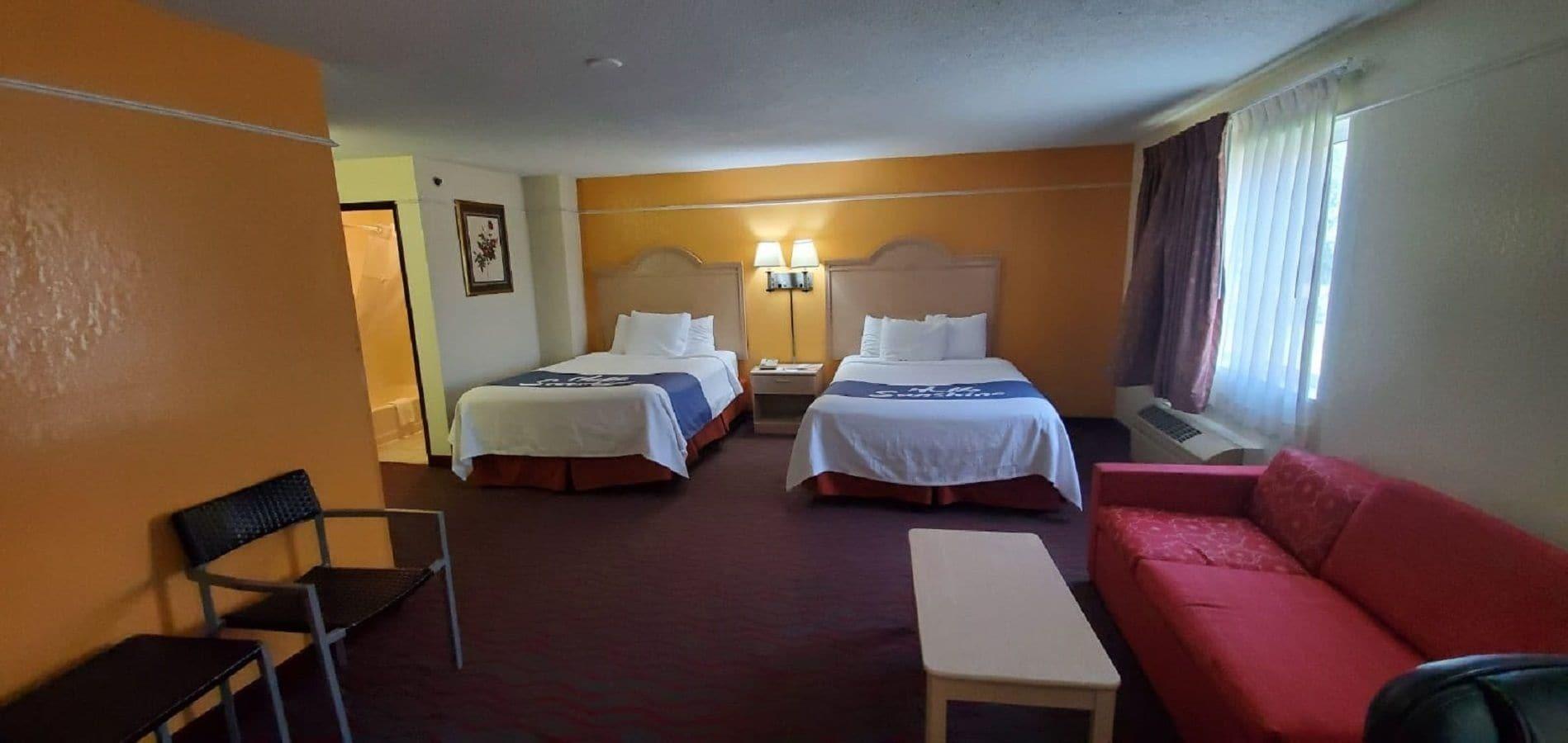 Days Inn By Wyndham Kansas City International Airport Exterior photo